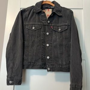 Levi’s jean jacket Size Small NEW
